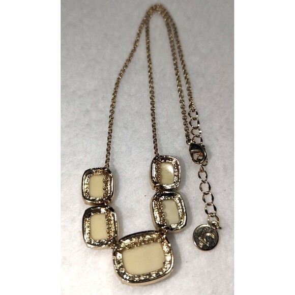 Neutral Cream Squares Brown Veining Gold Tone Work Casual Necklace - Picture 8 of 8